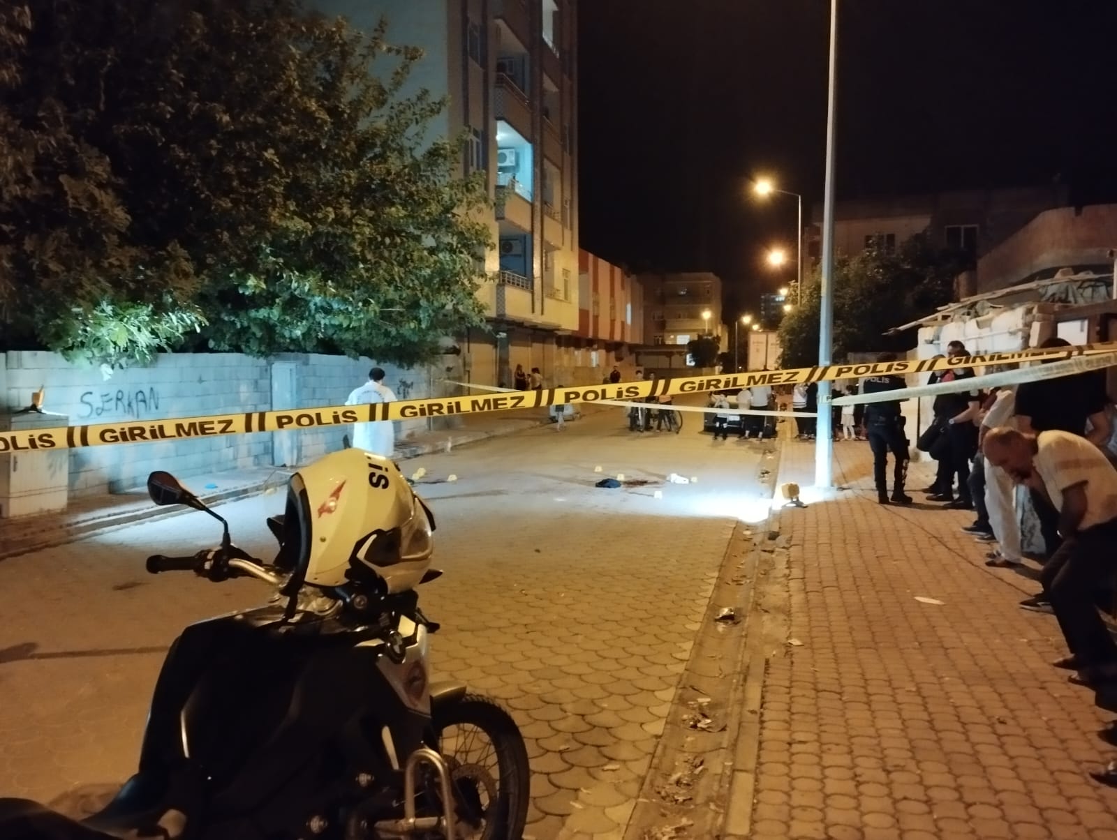 Eşini öldürdü, intihar etmek istedi