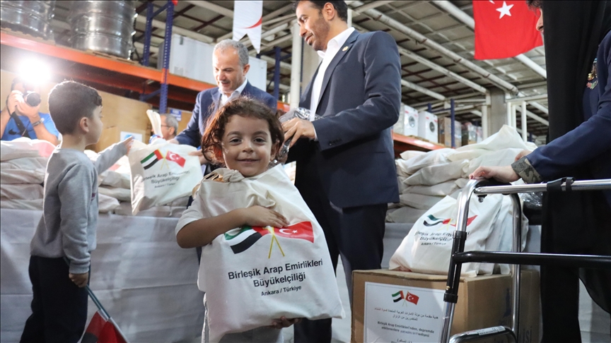 Birleşik Arap Emirlikleri'nden depremzedelere yardım