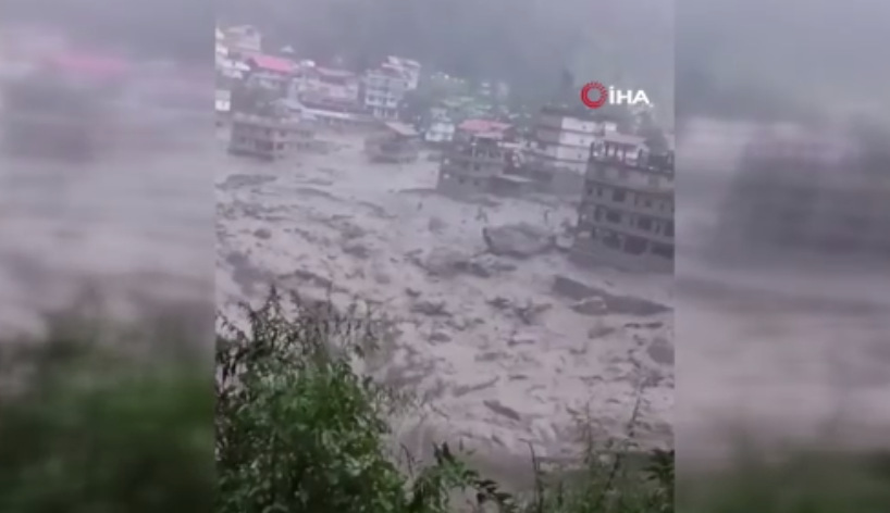 Hindistan’da sel felaketi: 10 ölü