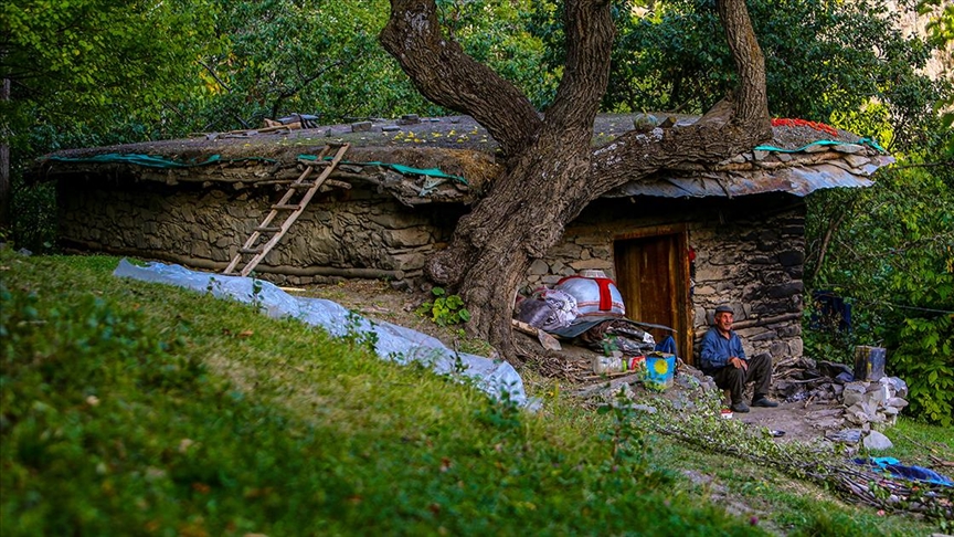 Doğaseverler Demirkazık köyünü gezdi
