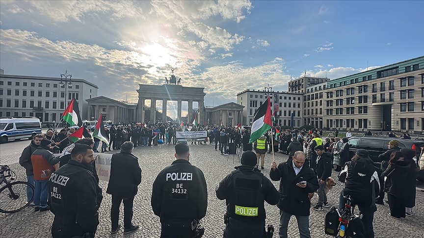 Almanya'da Filistin'e destek mitingi yasaklandı