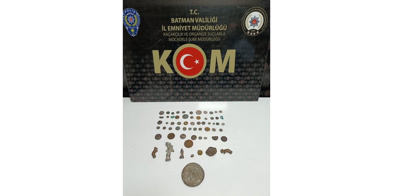 Yolcunun valizinden tarihi eser çıktı