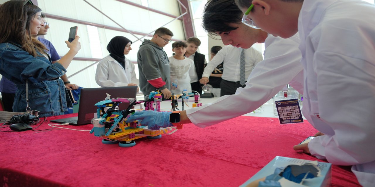 Batman'da 'Uluslararası Bilişim Festivali' düzenlendi