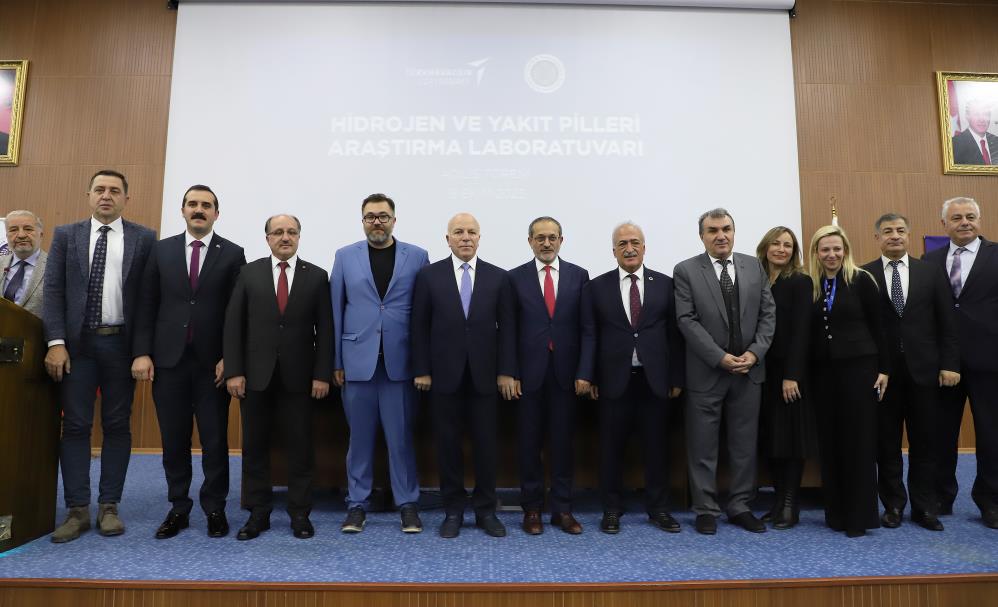 Atatürk Üniversitesi ve Türk Havacılık Uzay Sanayi arasında iş birliği protokolü