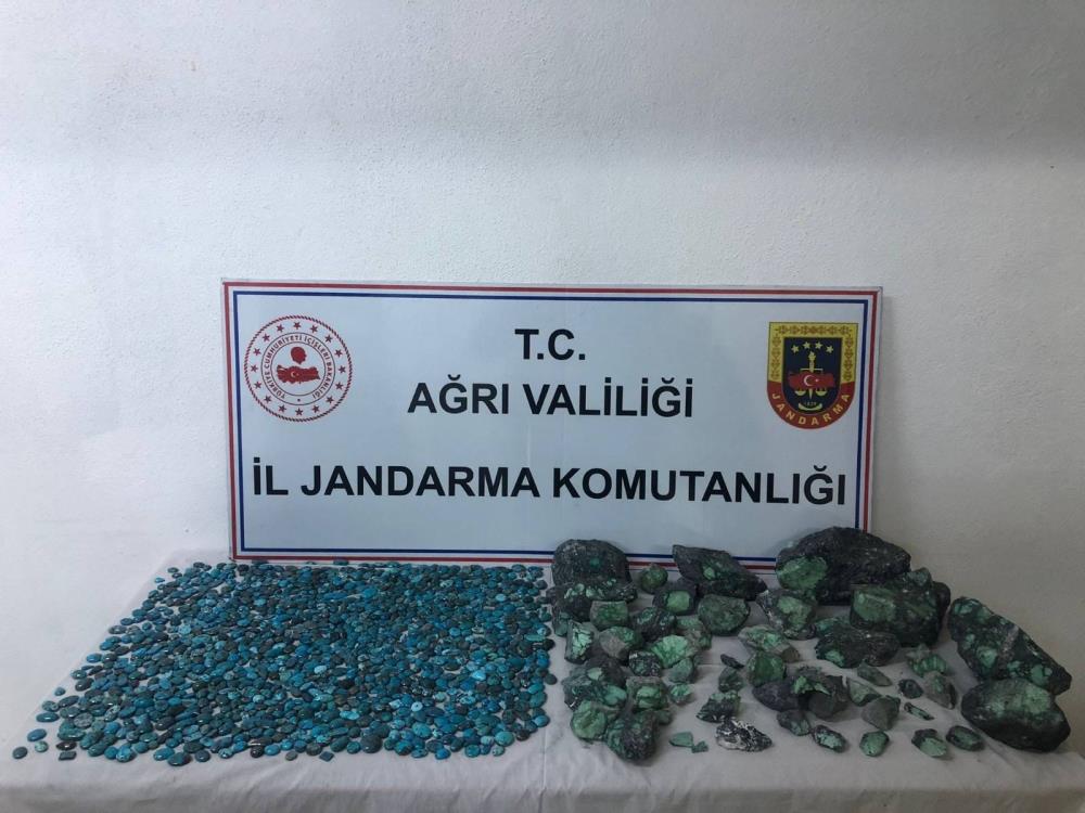 1 milyon 137 bin lira değerinde taş ele geçirildi
