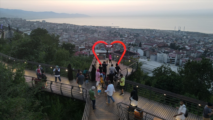 Yerli turistler seyahat için 47,8 milyar lira harcadı