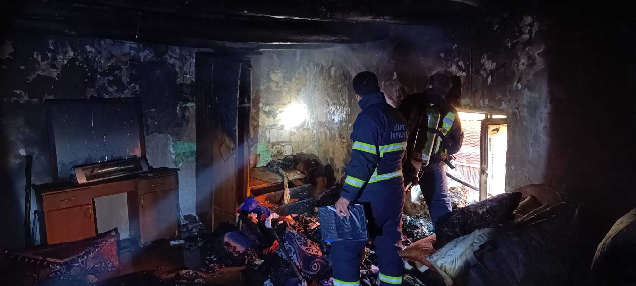 Yangın: Anne ve 3 çocuğu yaralandı