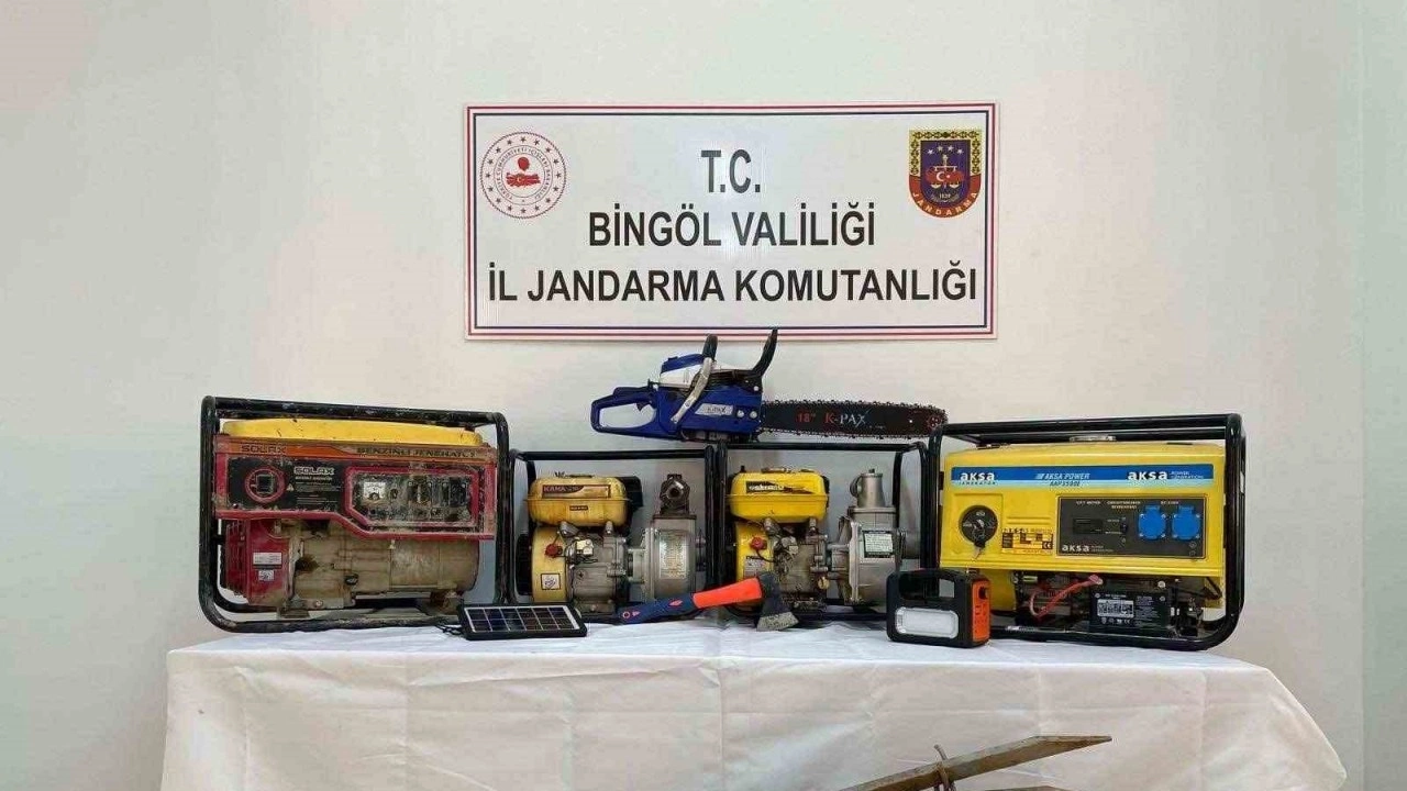 10 hırsızlık olayına karıştılar, yakalandılar