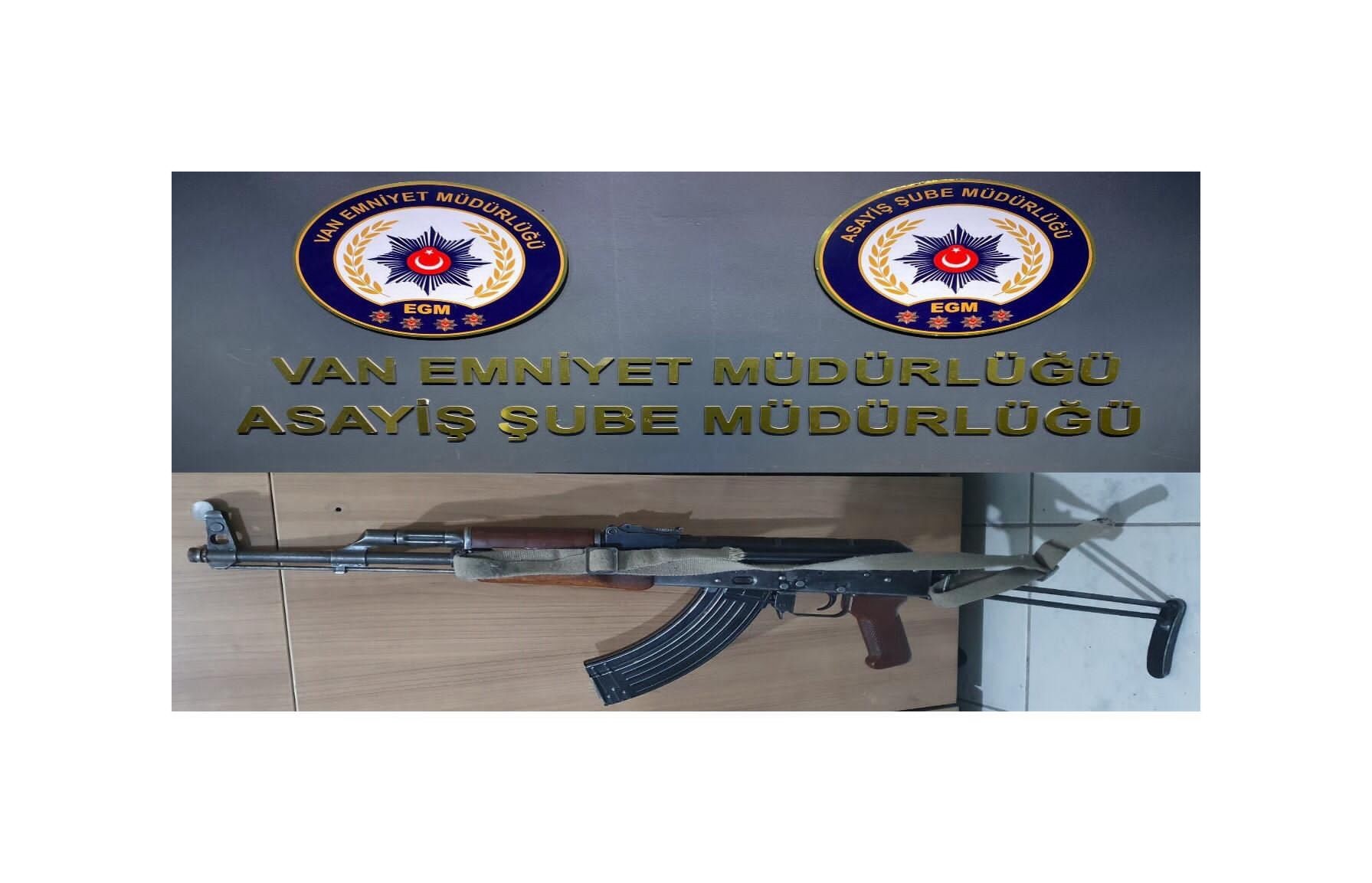 Van’da değişik suçlardan 9 kişi tutuklandı