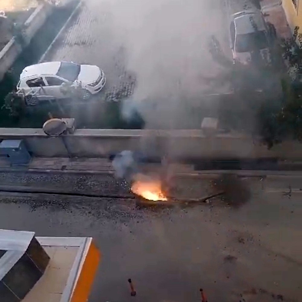 Yanan elektrik kablosu korkuya neden oldu