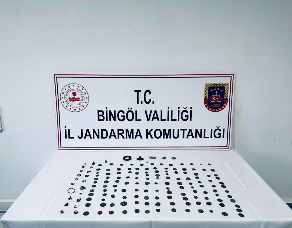 Bingöl’de 160 adet tarihi eser geçirildi