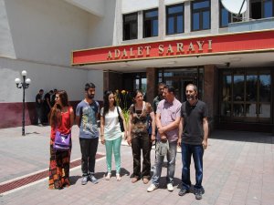 Tunceli’de  Öcalan posterini düzeltmeye 10 ay hapis