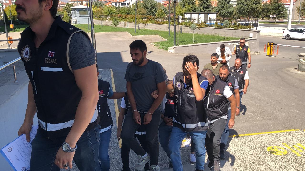 Uyuşturucu operasyonu, 3 kişi tutuklandı