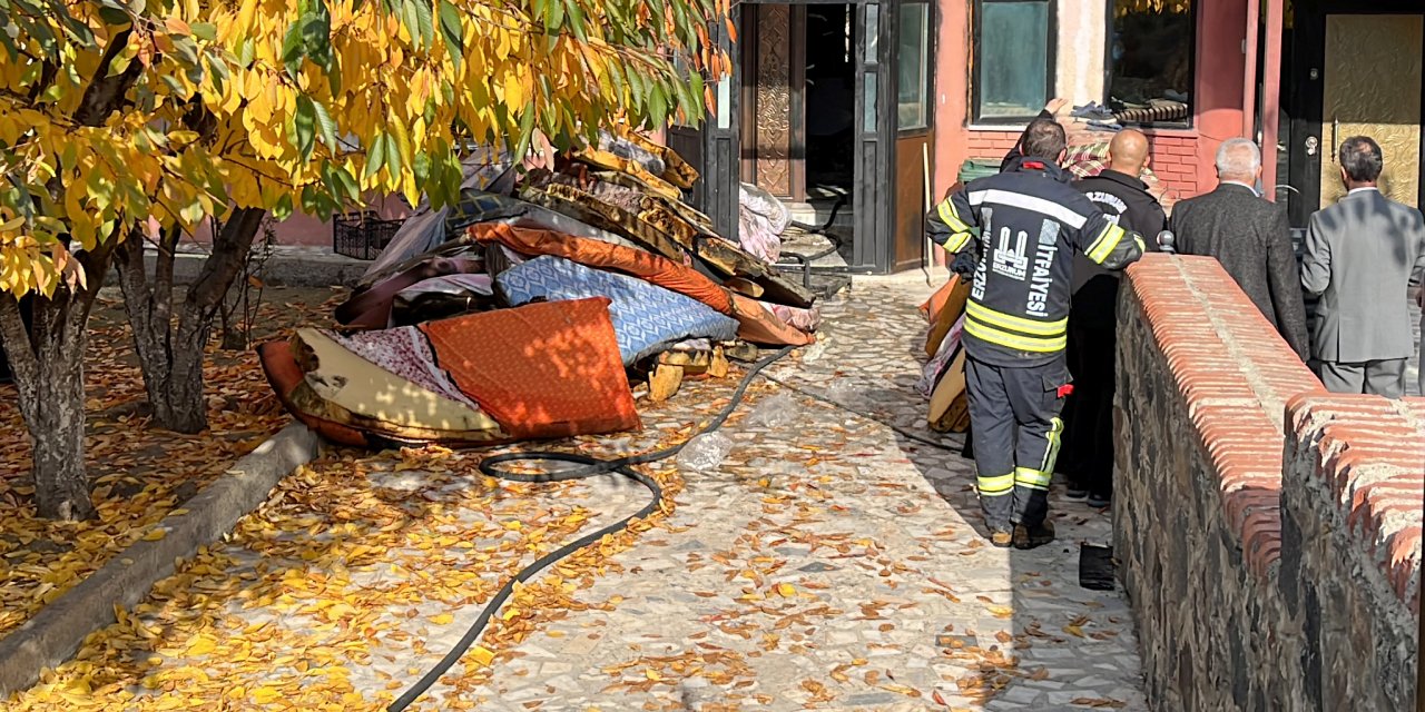 Erzurum'da yangın, öğrenciler dumandan etkilendi