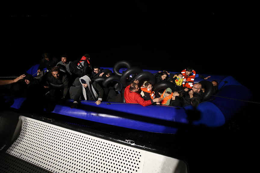 Düzensiz göçmenleri Sahil Güvenlik kurtardı