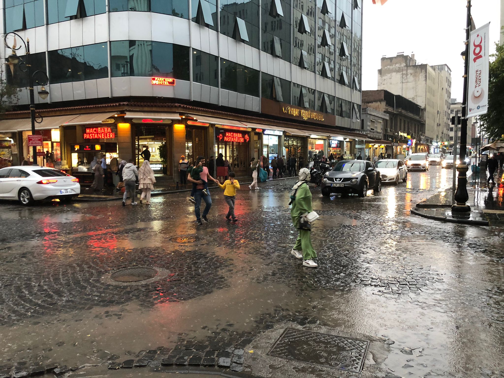 VİDEO - Diyarbakırda şiddetli yağış