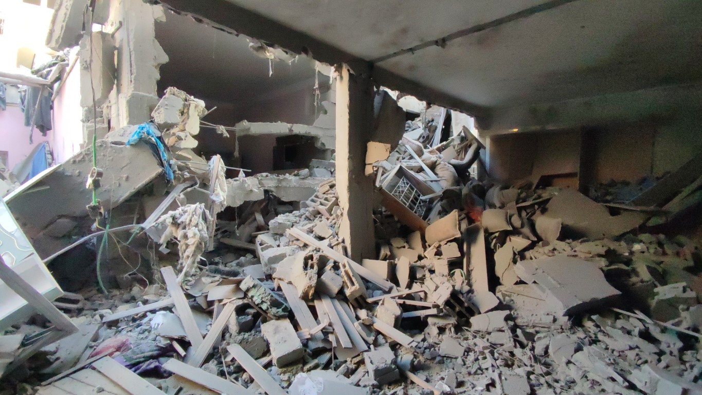 İsrail bir kez daha Maghazi kampını vurdu