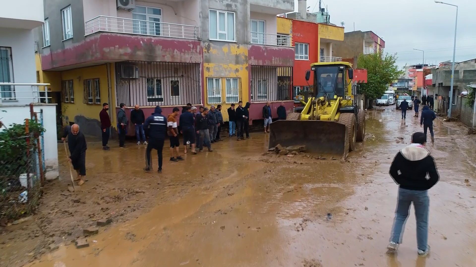 Sel gitti, temizlik başladı