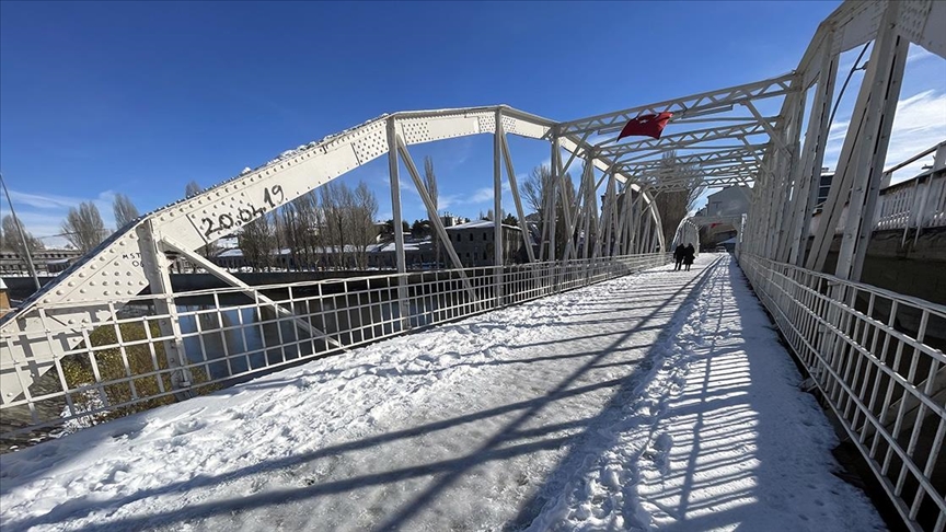 Doğu Anadolu, soğuk havaya teslim oldu