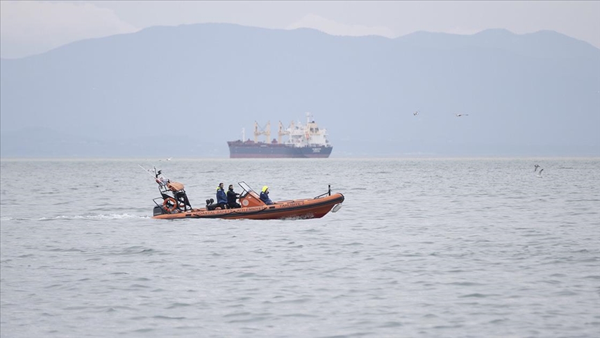 Zonguldak'ta batan geminin arama çalışmaları sürüyor