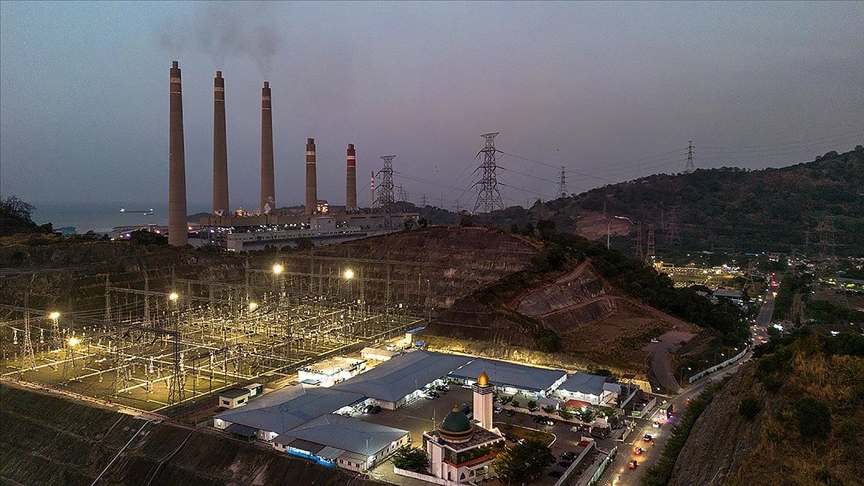 Dünyada kömür santrallerinde düşüş var