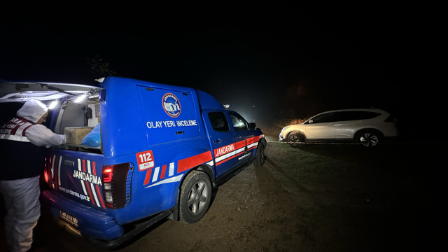 Eşini ve kayınbiraderini silahla vurarak öldüren kişi intihar etti