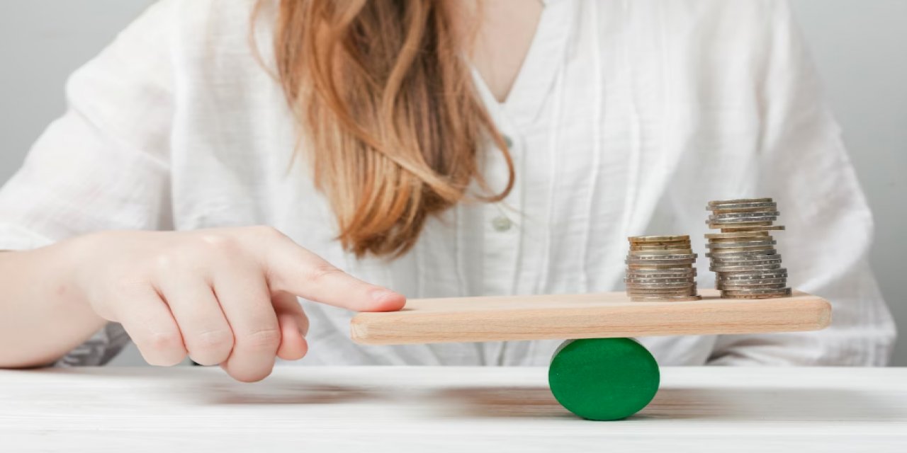 KADINLARIN EKONOMİK BAĞIMSIZLIĞI ÖZGÜRLÜKLERİ İÇİN YETERLİ Mİ?