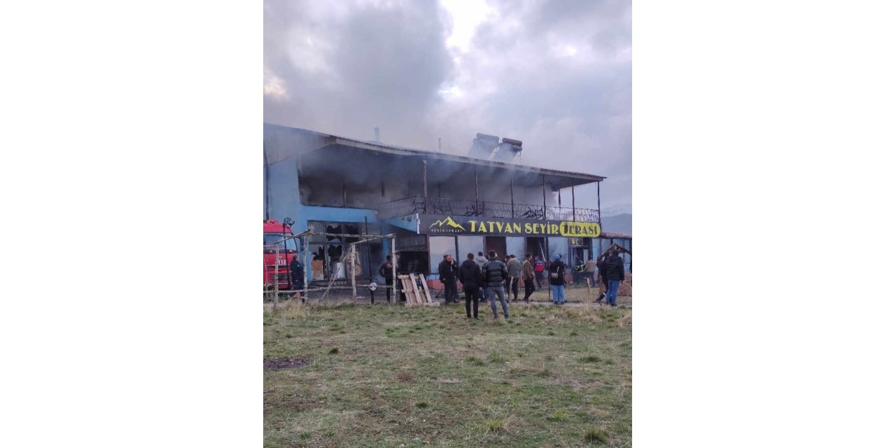 İş yerindeki çıkan yangın korkuttu