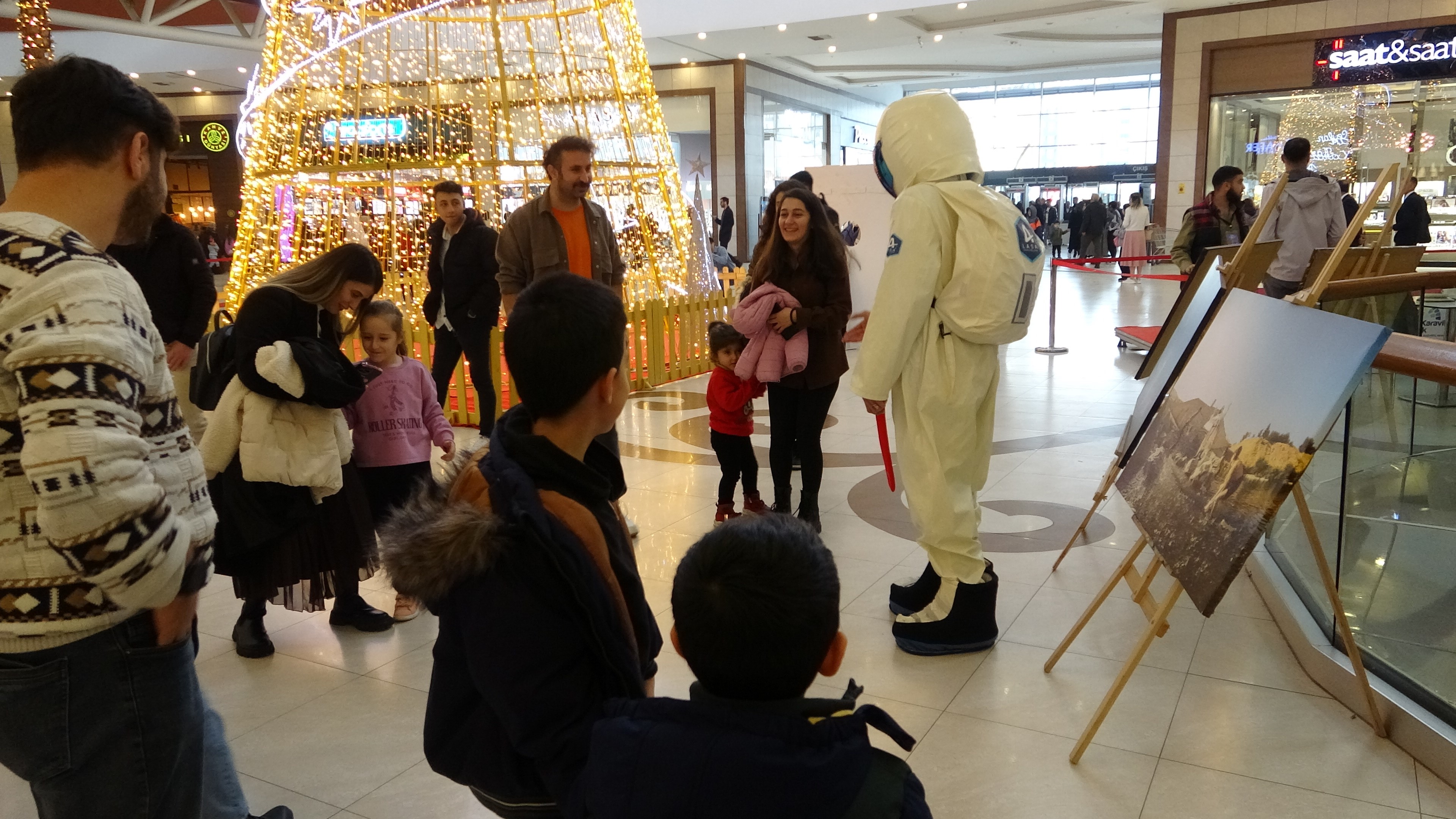 Evren kadar Diyarbakır' sergisi açıldı