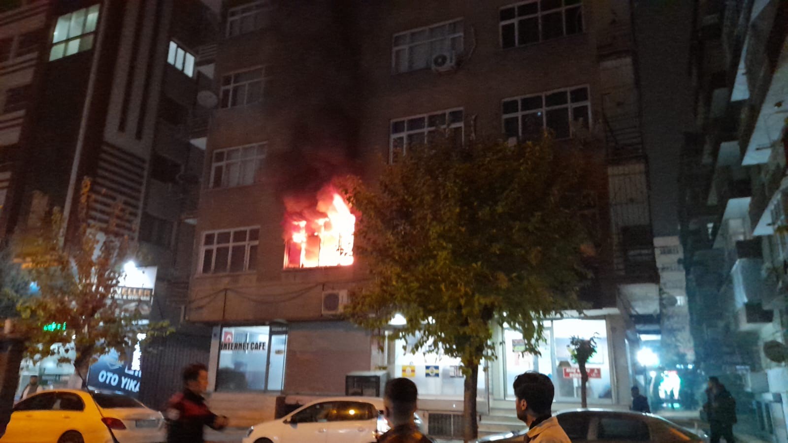 Diyarbakır'da bir evde çıkan yangın korkuttu