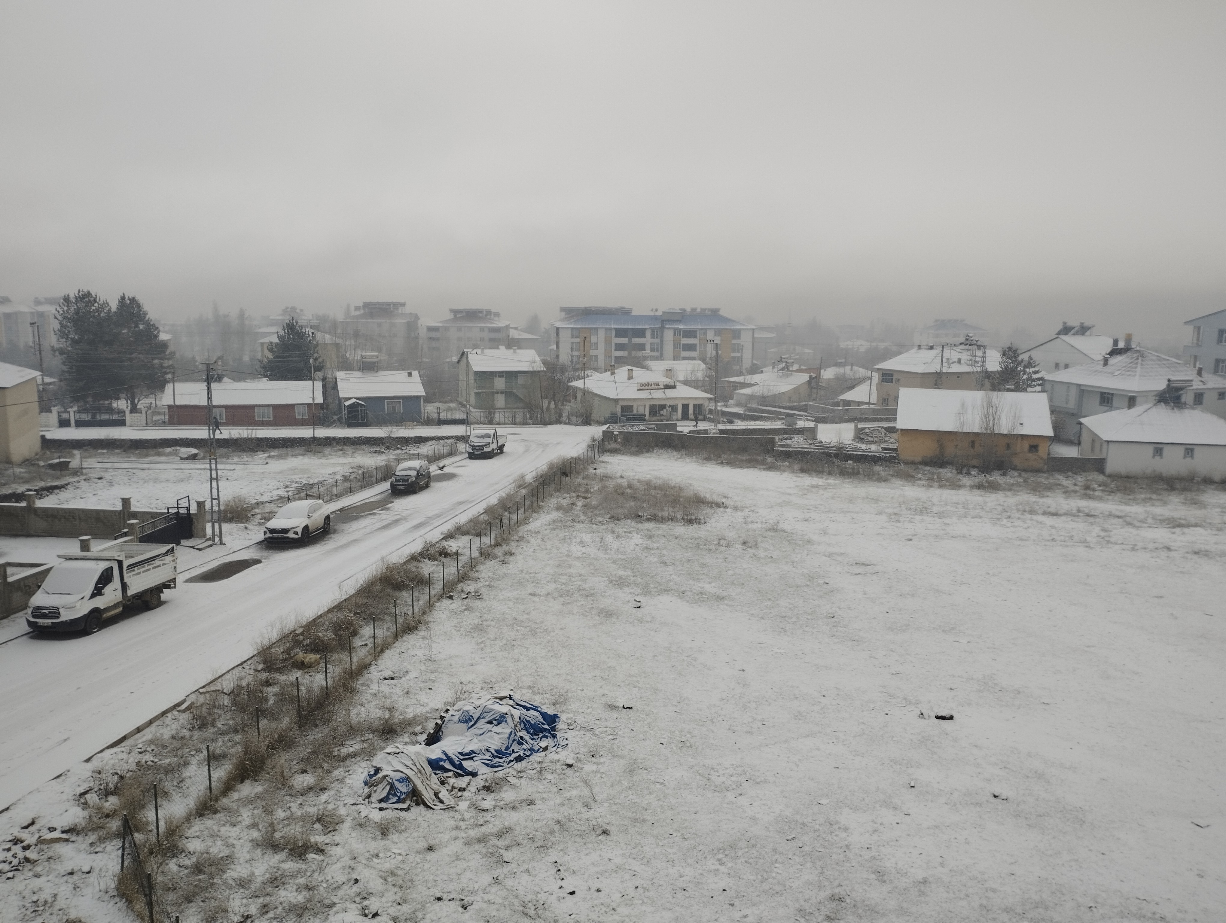 Varto’da kar yağışı var