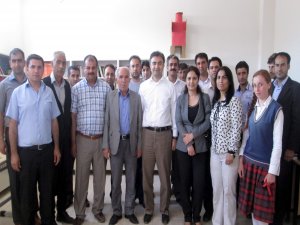 Gönüllüler Derneği’nden okullara kitap yardımı