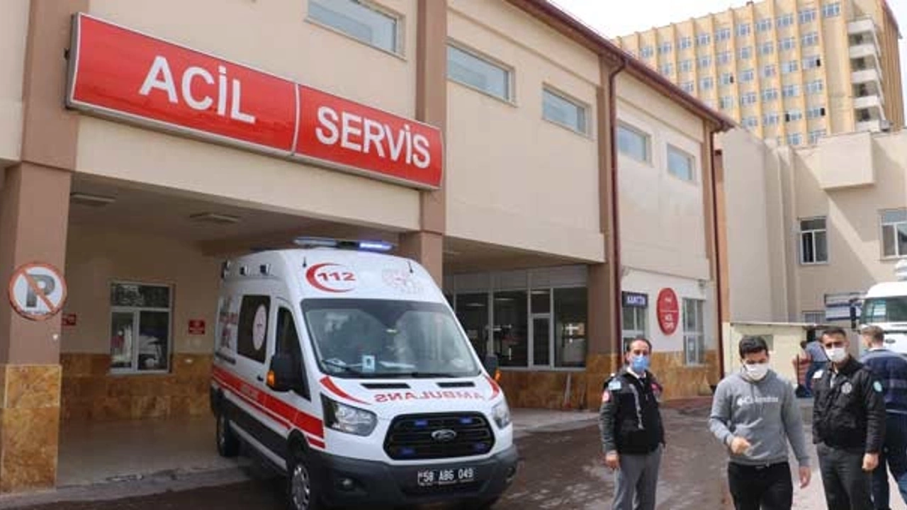 üniversite öğrencileri yemekten zehirlendi