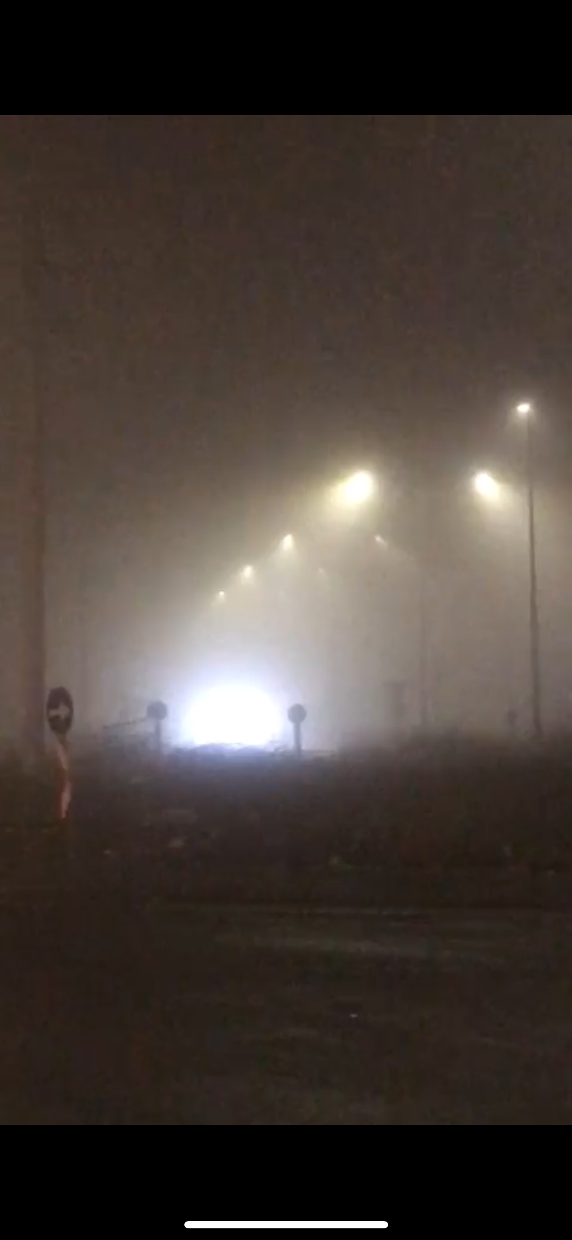 VİDEO - Diyarbakır’da yoğun sis, Ankara uçağı Elazığ’a indi