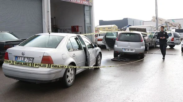 VİDEO - İki grup arasında silahlı kavga