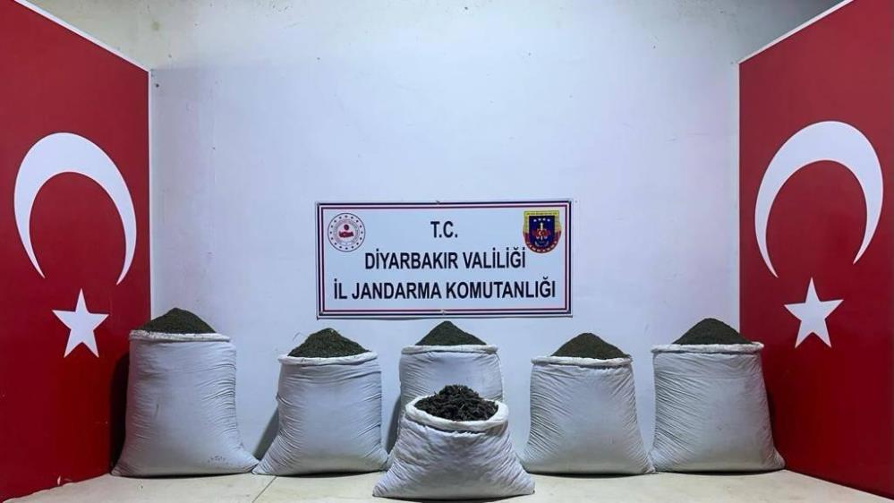 Diyarbakır'da 123 kilogram esrar ele geçirildi