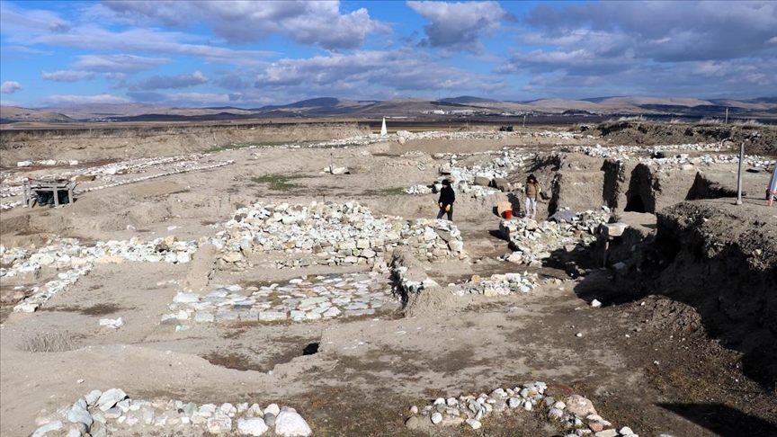 Oluz Höyük kazılarında Medler'e ait yeni kalıntılar bulundu