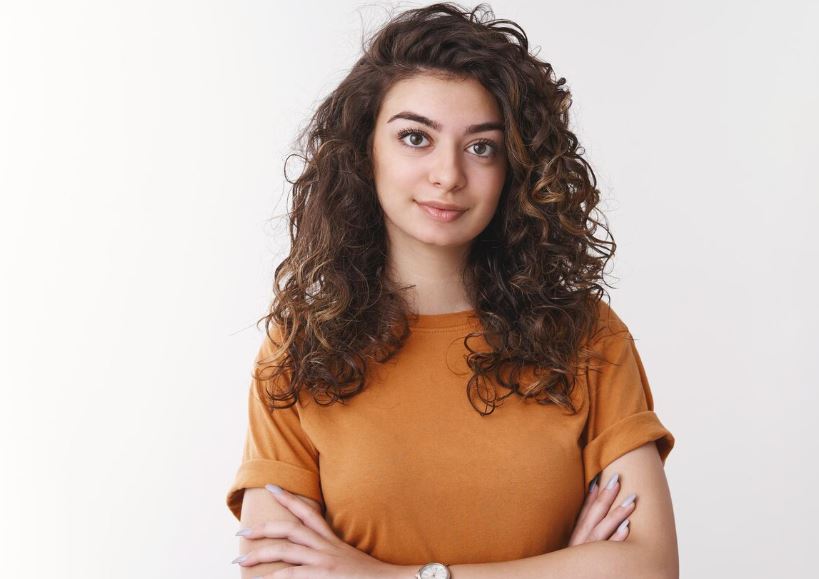 PELERİNSİZ KAHRAMANLAR, EV  HANIMLARI