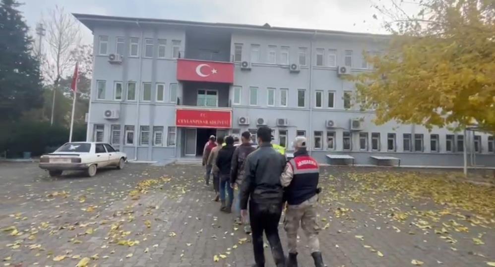 İnsan kaçakçılarına operasyon; 15 tutuklama