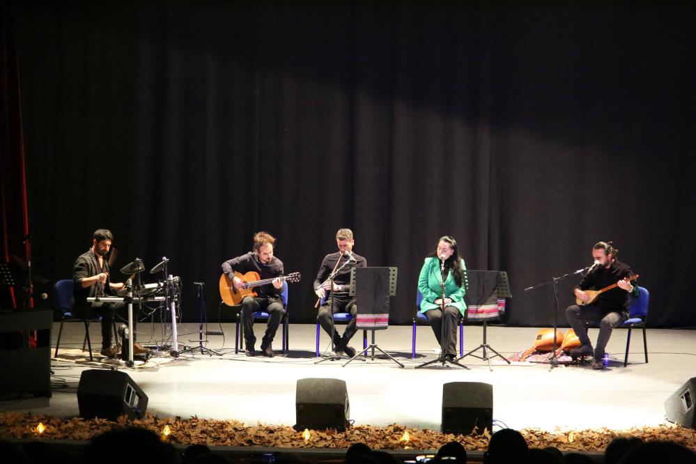 Tunceli'deki sergi ve konser büyük beğeni topladı