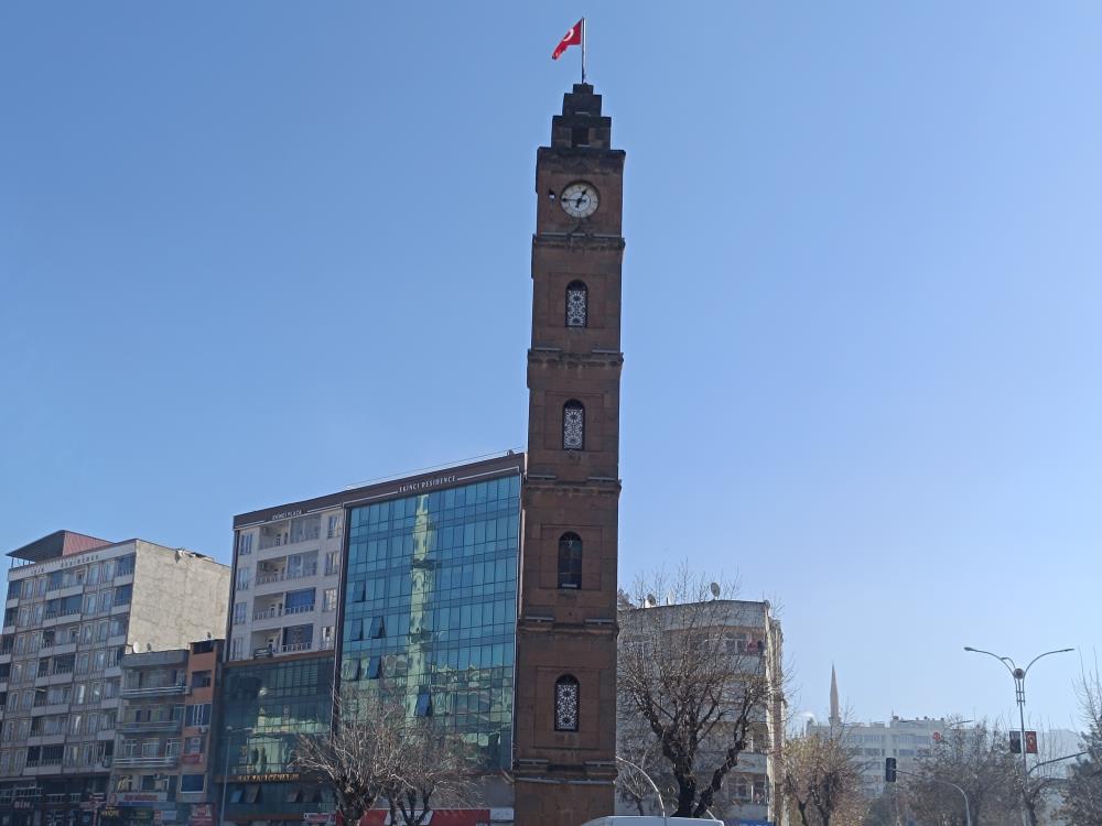 Bin yıllık saat yeniden çalıştırıldı