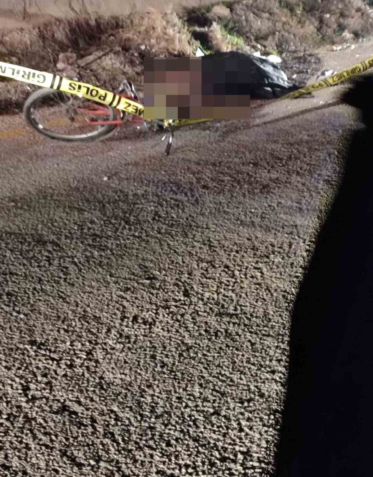 Bisiklet ile motosiklet çarpıştı