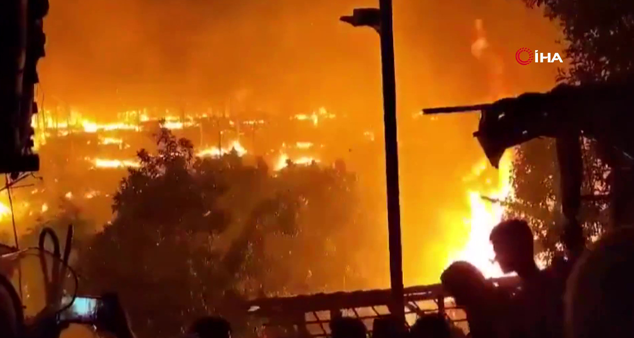 Video- O Ülkede ki  yangın 7 bin kişiyi evinden etti