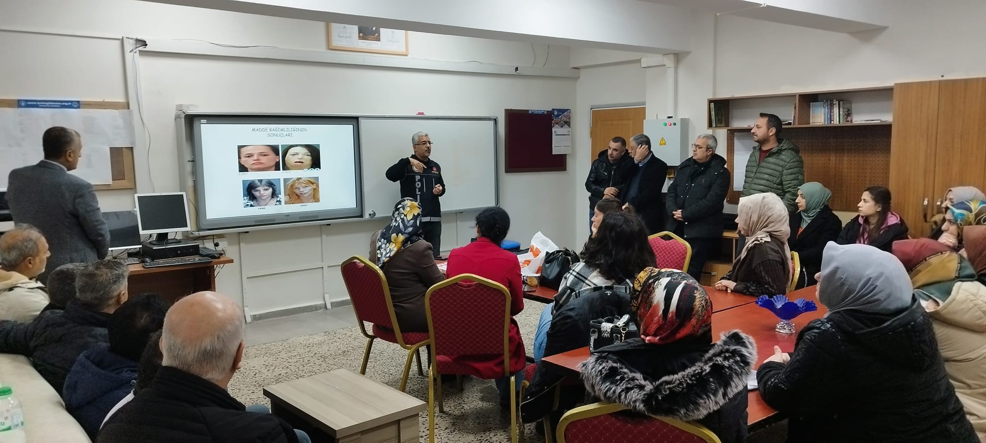 372 kişiye ‘Narkorehber’ eğitimi