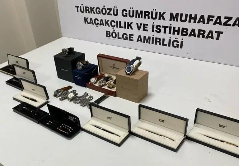 Gümrükte 1 milyon lira değerinde kaçak eşya ele geçirildi