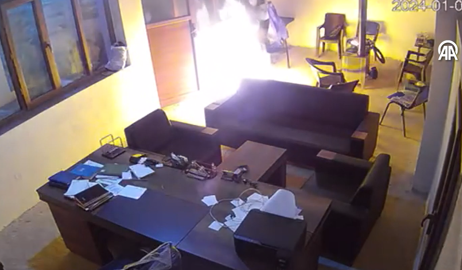 Video-Diyarbakır'da sobayı benzin bidonuyla yakınca olanlar oldu !