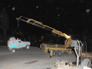 Hakkari'de polis aracı devrildi: 3 yaralı