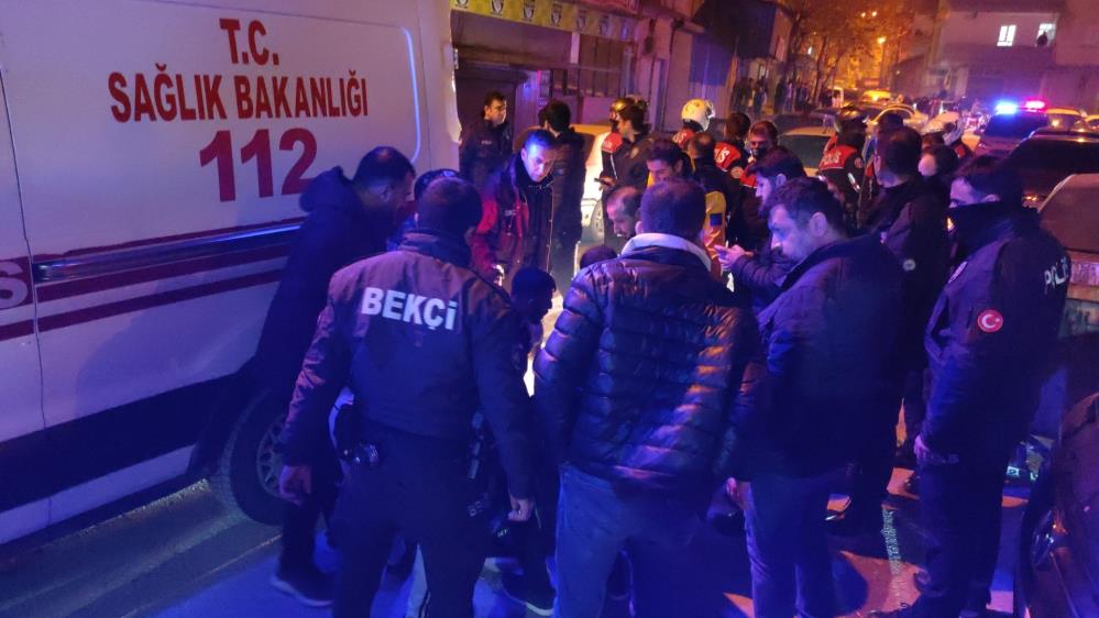 Dur ihtarına uymayan silahlı şüpheli, yaralı olarak yakalandı