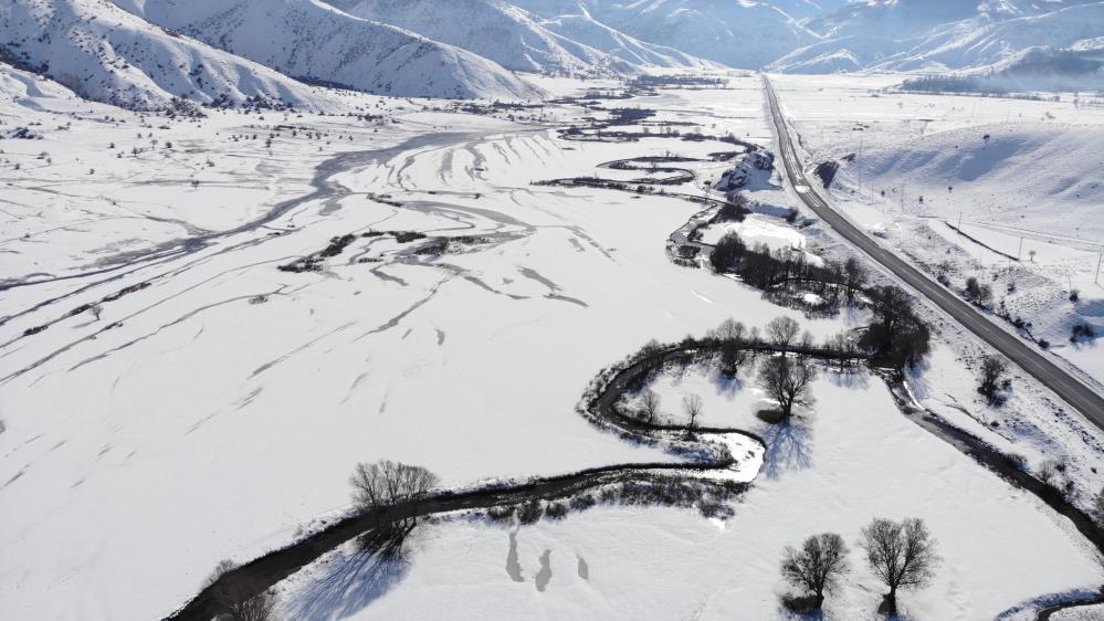 Güzeldere Menderesleri bembeyaz