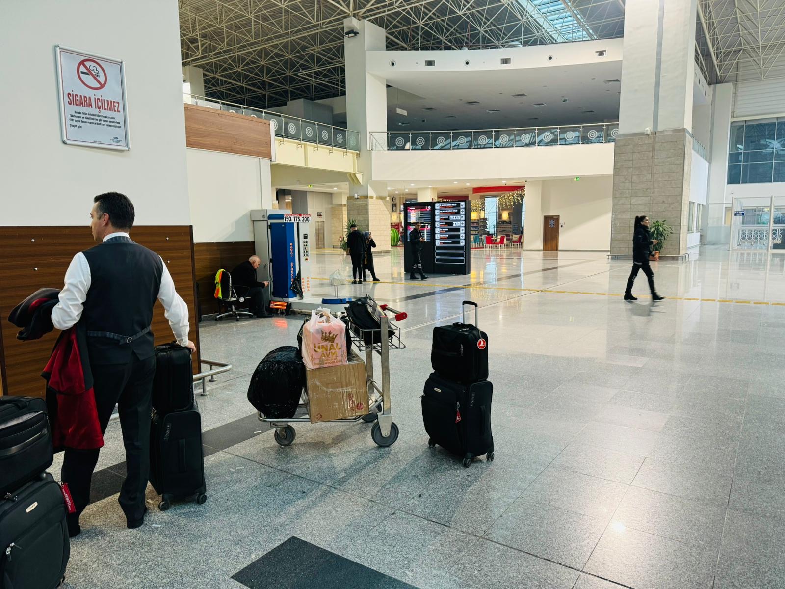 Diyarbakır Havalimanı terminalinde elektrikli ısınma!